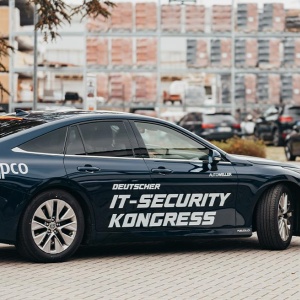 Toyota Mirai mit Folierung zum Deutschen IT-Security Kongress